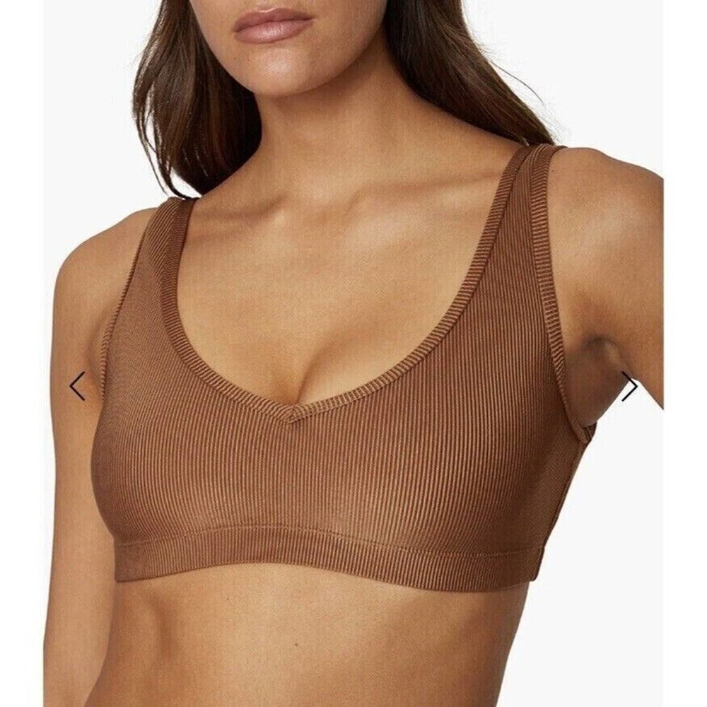 WEWOREWHAT V-Neck Sports Bra Size Small Brunette